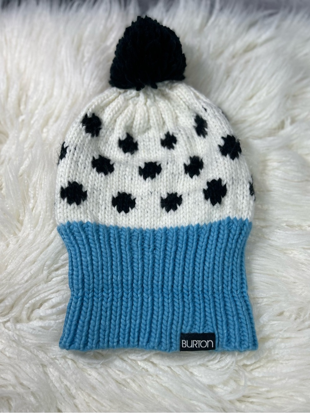 L.A.M.B. x Burton Collab Beanie🩵🤍🖤 - Picture 3 of 8